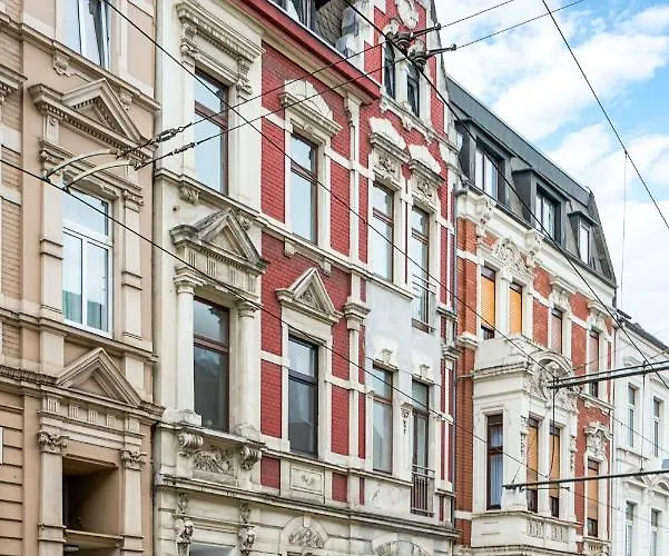 Einfach Aber Sehr Komfortabel - Fuer 12 Personen - 2xwc - Gruppen, Messe, Monteure, Studenten - Voll Ausgestattet - 6 Betten 140x200cm Hochwertig, 3 Smart-tv 55 Zoll Netflix, 1000 Mbit Wlan, Voll Ausgestattete Kueche * دوسبرغ